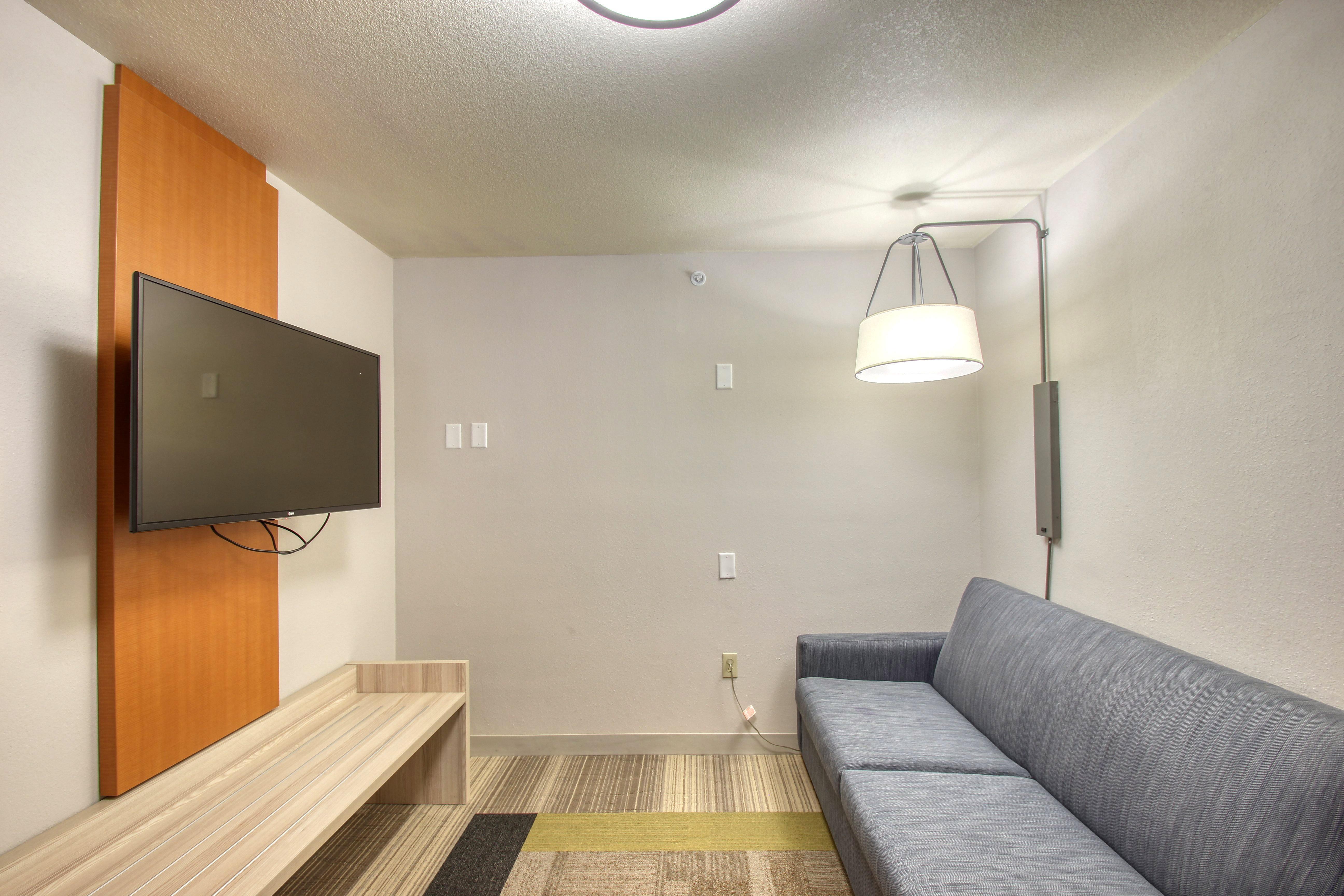 Holiday Inn Express Hotel & Suites Milwaukee Airport By Ihg Εξωτερικό φωτογραφία