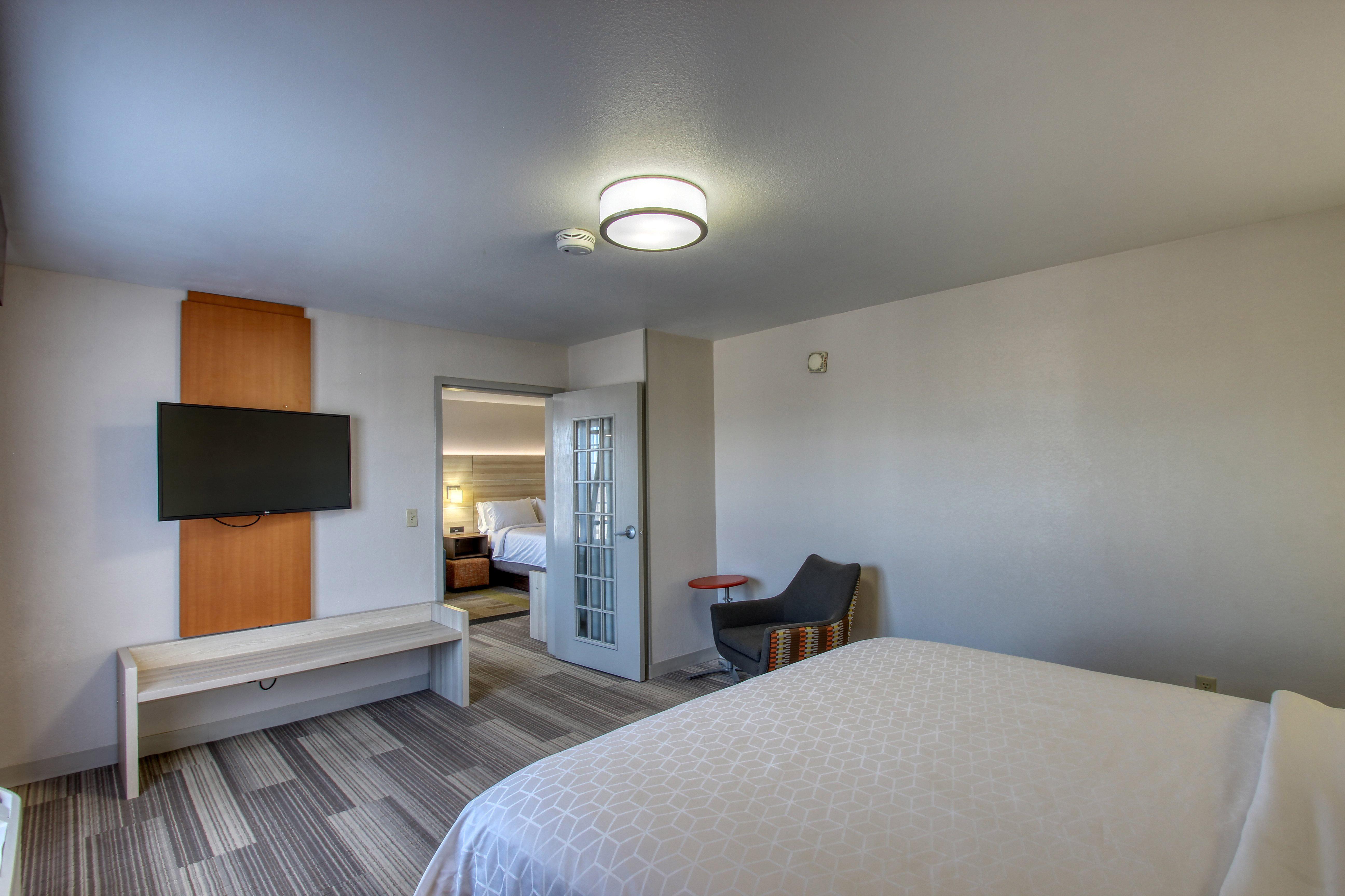 Holiday Inn Express Hotel & Suites Milwaukee Airport By Ihg Εξωτερικό φωτογραφία