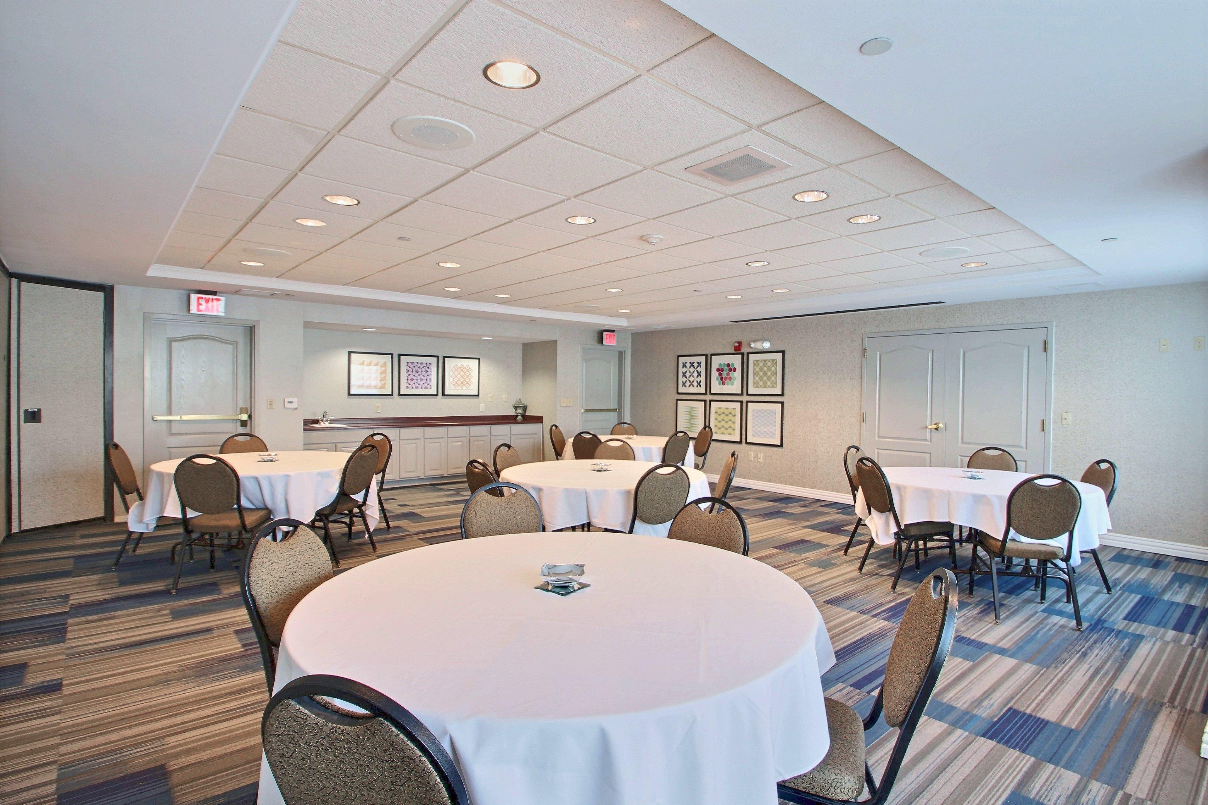 Holiday Inn Express Hotel & Suites Milwaukee Airport By Ihg Εξωτερικό φωτογραφία