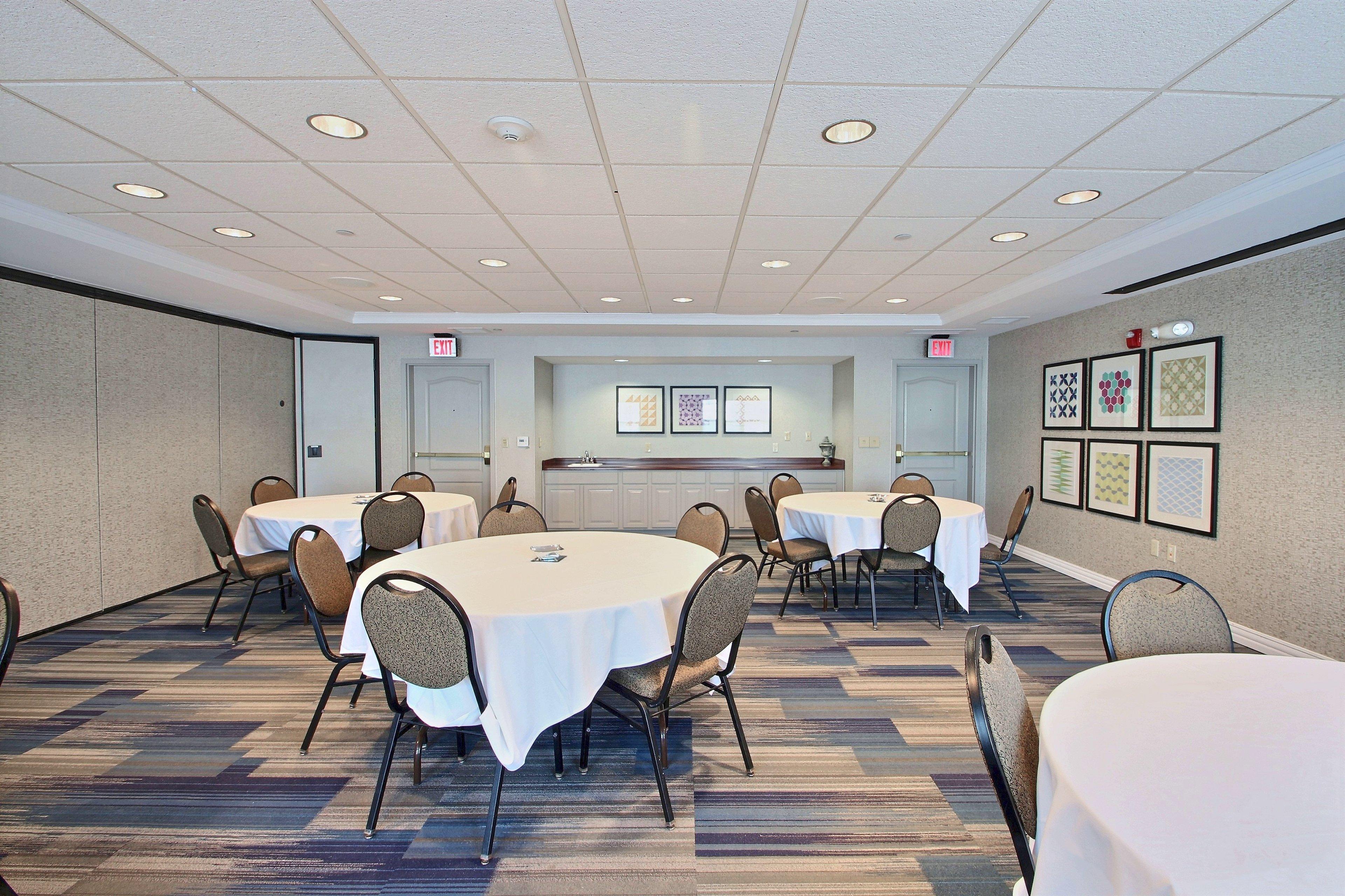 Holiday Inn Express Hotel & Suites Milwaukee Airport By Ihg Εξωτερικό φωτογραφία